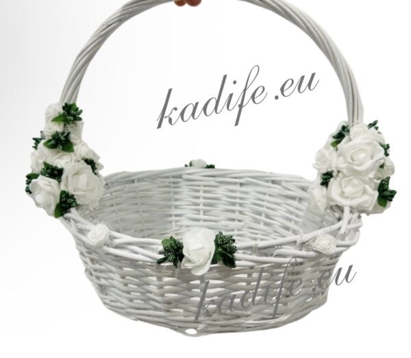Сватбена кошница за късмети