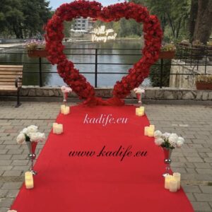 Украса за предложение за брак