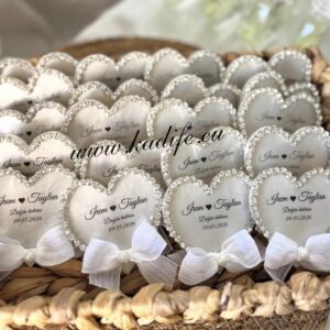 Магнити с камъни и панделка