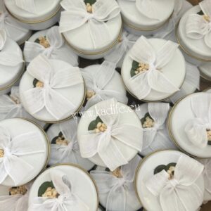 Alternative view of Свещ в метална кутийка- нежен и красив модел